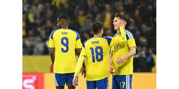 Alexander Isak teki ensimmäisen maalinsa Ruotsille Alexander Isak teki ensimmäisen maalinsa Ruotsille